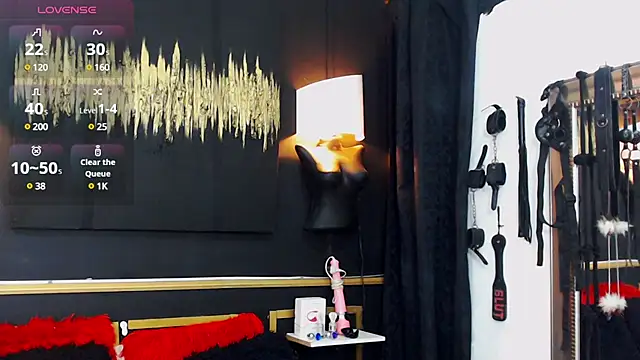 Dahiana Giil online show from February 26, 10:15 am