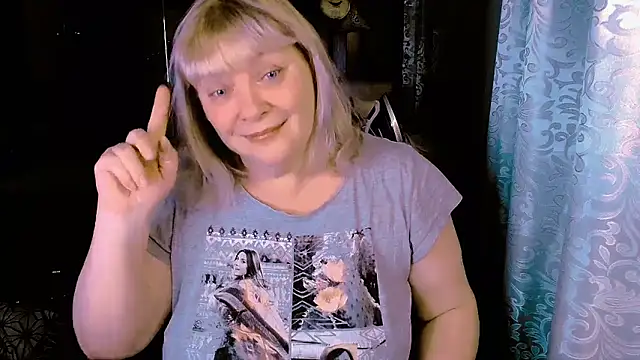 FlowerButterf online show from March 9, 1:09 am