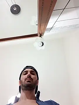 Renezel online show from February 25, 7:58 pm