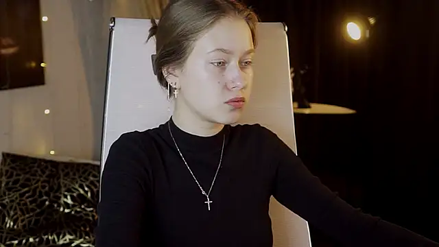 EveMundie online show from March 9, 9:24 am