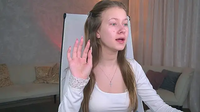 EveMundie online show from April 4, 6:22 am