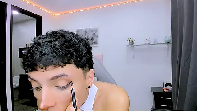 Snapshot of nilam_valker chatting on September 27, 11:10 pm nilam valker online show from September 27, 11:10 pm