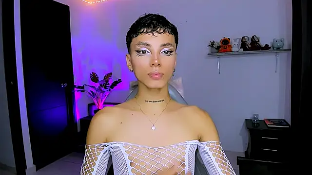 Snapshot of nilam_valker chatting on October 28, 10:23 pm nilam valker online show from October 28, 10:23 pm