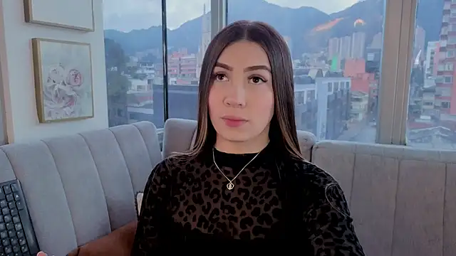 Snapshot of Ivanna_West chatting on April 19, 12:59 pm Ivanna West online show from April 19, 12:59 pm