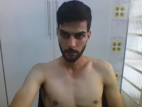 Gabrielteixeira120 online show from April 15, 7:58 pm