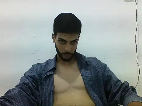 Gabrielteixeira120 online show from May 3, 8:37 pm