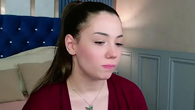 Snapshot of Alice_Deleon chatting on April 19, 6:10 pm Alice Deleon online show from April 19, 6:10 pm