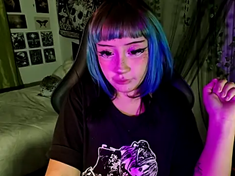 blue katt online show from October 27, 10:47 pm