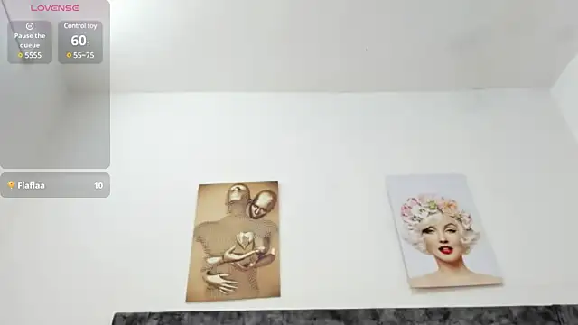 Snapshot of Chloe_diamondss chatting on March 13, 6:48 am Chloe diamondss online show from March 13, 6:48 am