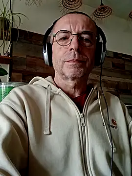 Xavspank2 online show from April 13, 9:37 am