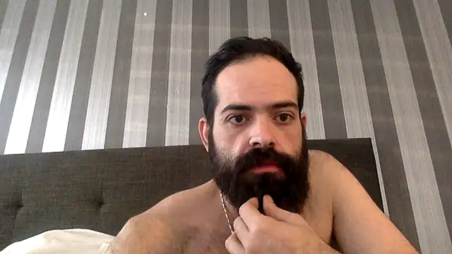 Snapshot of guccititi chatting on September 11, 10:21 pm guccititi online show from September 11, 10:21 pm