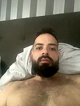 Snapshot of guccititi chatting on October 20, 1:11 pm guccititi online show from October 20, 1:11 pm