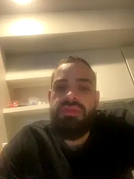 Snapshot of guccititi chatting on October 26, 11:27 am guccititi online show from October 26, 11:27 am