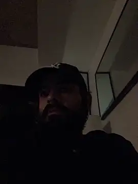 guccititi online show from February 21, 5:36 pm