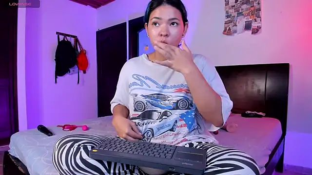 Ammymorgan online show from February 24, 3:12 am