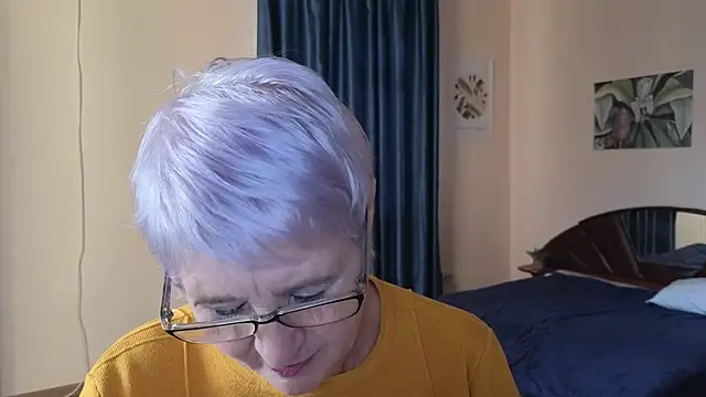 Sandra Snowflake online show from November 20, 11:43 am