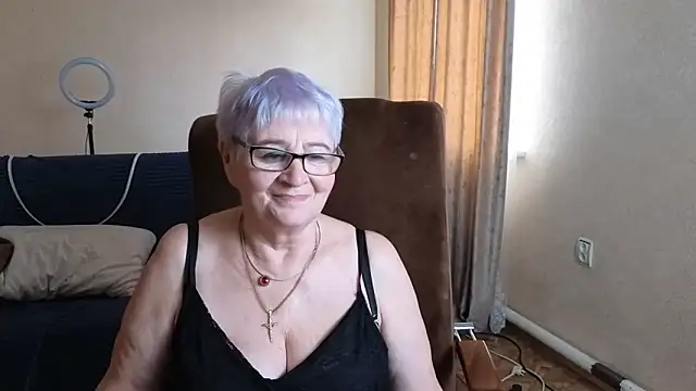 Sandra Snowflake online show from April 11, 7:45 am