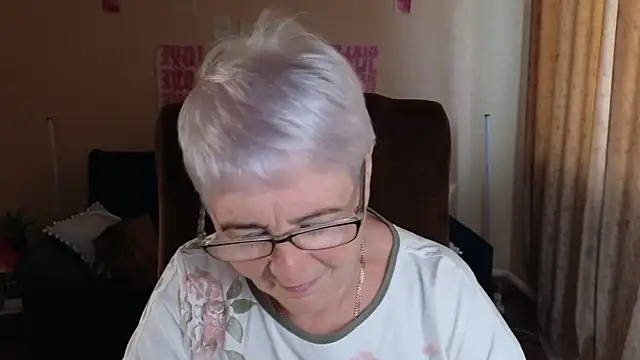 Sandra Snowflake online show from May 25, 4:29 am