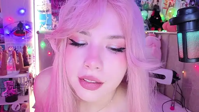 Sparkle Mona online show from January 15, 2:27 am