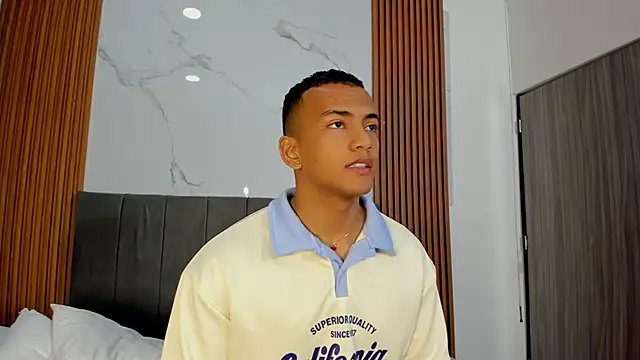 Rafa2004Cruz online show from October 12, 2:49 pm