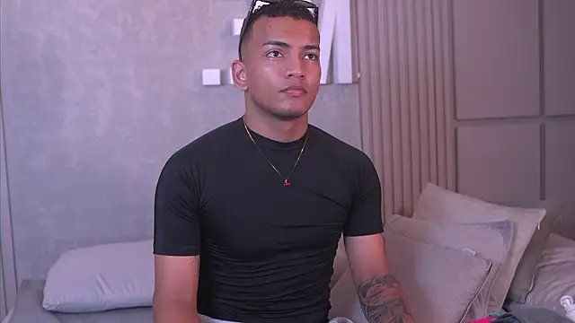 Rafa2004Cruz online show from February 25, 7:12 pm