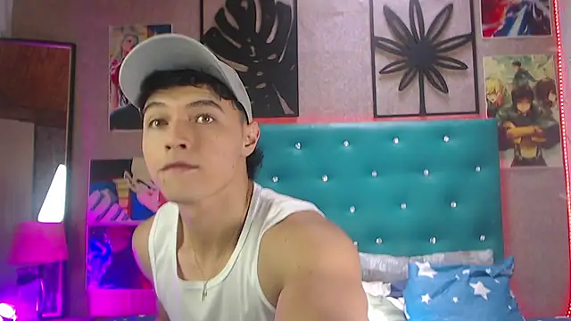 LiamAndrewzz online show from September 21, 4:19 pm