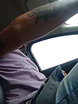 Iuver online show from April 16, 3:13 pm