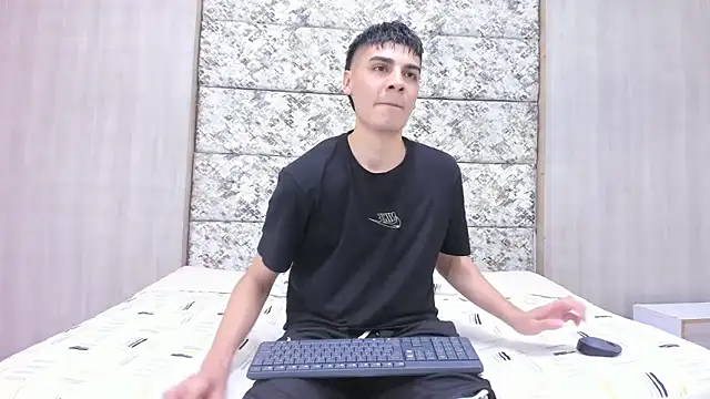 frank jhonsson online show from February 7, 6:55 pm