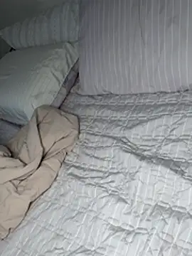 Snapshot of skybeatrice7 chatting on March 25, 6:58 pm skybeatrice7 online show from March 25, 6:58 pm