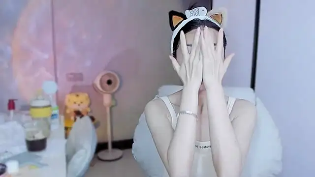 Snapshot of A_dabo chatting on December 19, 6:42 am A dabo online show from December 19, 6:42 am