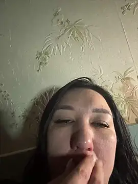 Snapshot of Naughtbaby_2025 chatting on March 1, 8:10 pm Naughtbaby 2025 online show from March 1, 8:10 pm