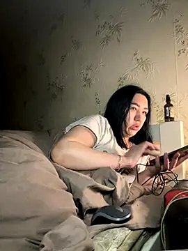 Snapshot of Naughtbaby_2025 chatting on October 8, 2:20 am Naughtbaby 2025 online show from October 8, 2:20 am