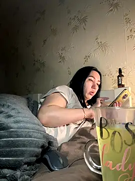 Snapshot of Naughtbaby_2025 chatting on October 8, 2:25 pm Naughtbaby 2025 online show from October 8, 2:25 pm
