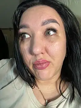 Naughtbaby 2025 online show from November 25, 4:01 am