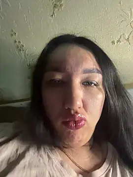 Snapshot of Naughtbaby_2025 chatting on May 14, 12:28 am Naughtbaby 2025 online show from May 14, 12:28 am