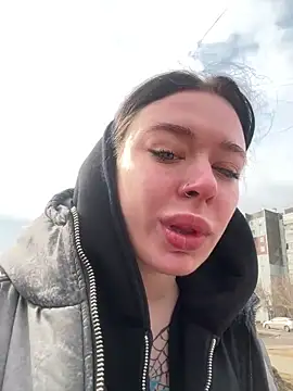 AlishaPrettyBlade online show from March 24, 6:18 am