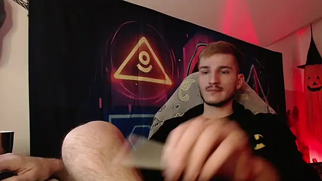 yoyoboy988 online show from November 18, 6:23 pm