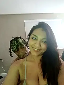 Snapshot of PersianCream77 chatting on February 16, 11:59 pm PersianCream77 online show from February 16, 11:59 pm