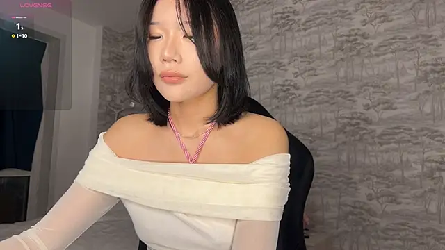 Asian Vi online show from May 11, 8:39 pm