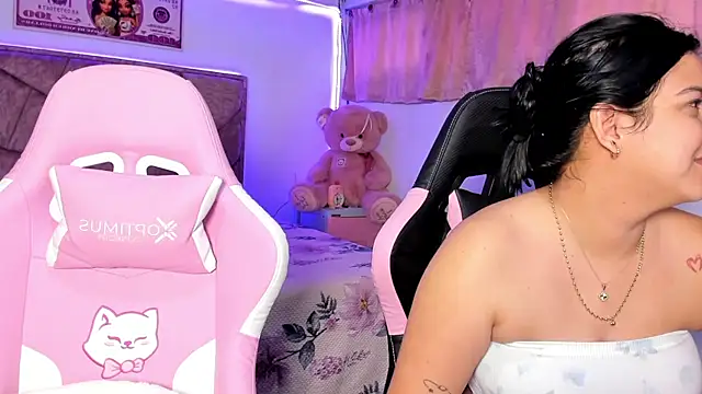 Cristal Smith20 online show from July 1, 12:07 pm