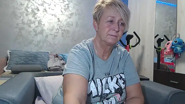 RosesandLillies online show from March 3, 5:52 pm