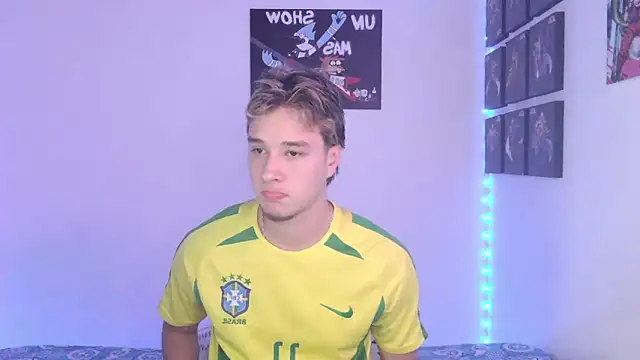 Snapshot of jack_walker190 chatting on October 17, 6:27 am jack walker190 online show from October 17, 6:27 am