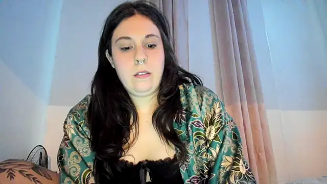 Snapshot of Rosiee69_ chatting on February 19, 10:09 pm Rosiee69  online show from February 19, 10:09 pm