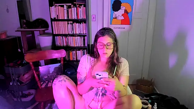 Snapshot of Rosiee69_ chatting on September 11, 9:15 pm Rosiee69  online show from September 11, 9:15 pm