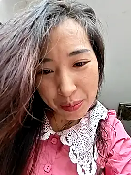 Snapshot of hebe-02 chatting on September 9, 1:38 am hebe-02 online show from September 9, 1:38 am