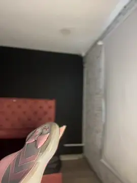 Snapshot of Emily-teen chatting on March 13, 10:43 pm Emily-teen online show from March 13, 10:43 pm