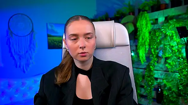 JenniferGraces online show from February 24, 7:12 pm