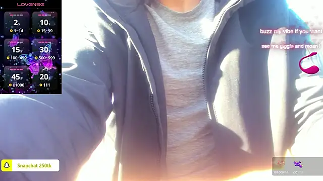 Snapshot of jake_and_melinda chatting on March 7, 7:52 am jake and melinda online show from March 7, 7:52 am