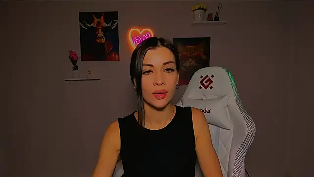 Snapshot of KetiWils chatting on March 18, 4:47 am KetiWils online show from March 18, 4:47 am