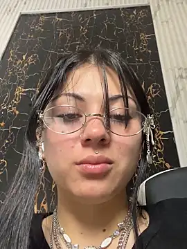 Snapshot of Guxplo_ chatting on September 27, 12:43 pm Guxplo online show from September 27, 12:43 pm